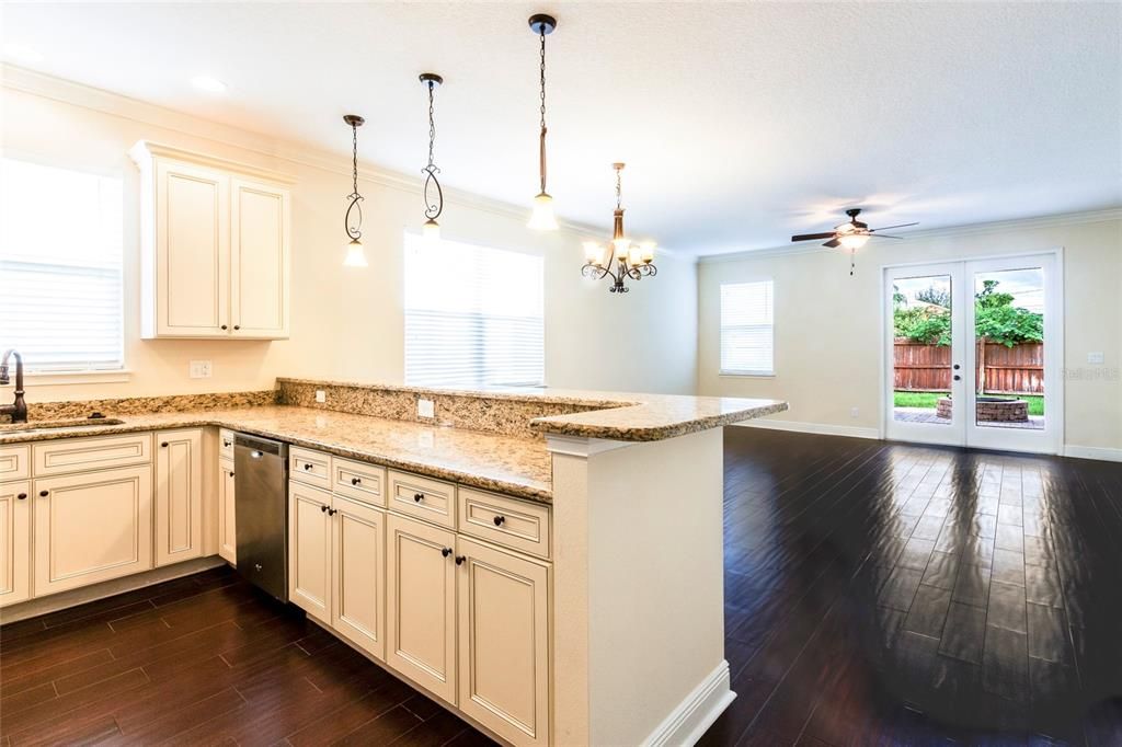 For Rent: $2,750 (3 beds, 2 baths, 1742 Square Feet)