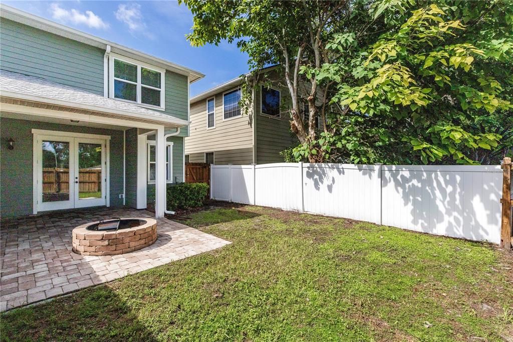 For Rent: $2,750 (3 beds, 2 baths, 1742 Square Feet)