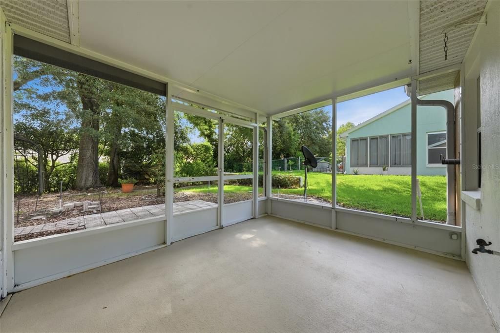 For Sale: $249,900 (3 beds, 2 baths, 1538 Square Feet)