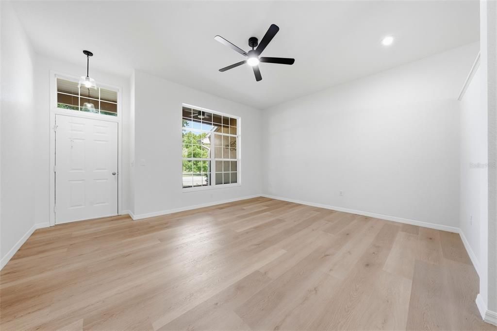 For Sale: $249,900 (3 beds, 2 baths, 1538 Square Feet)