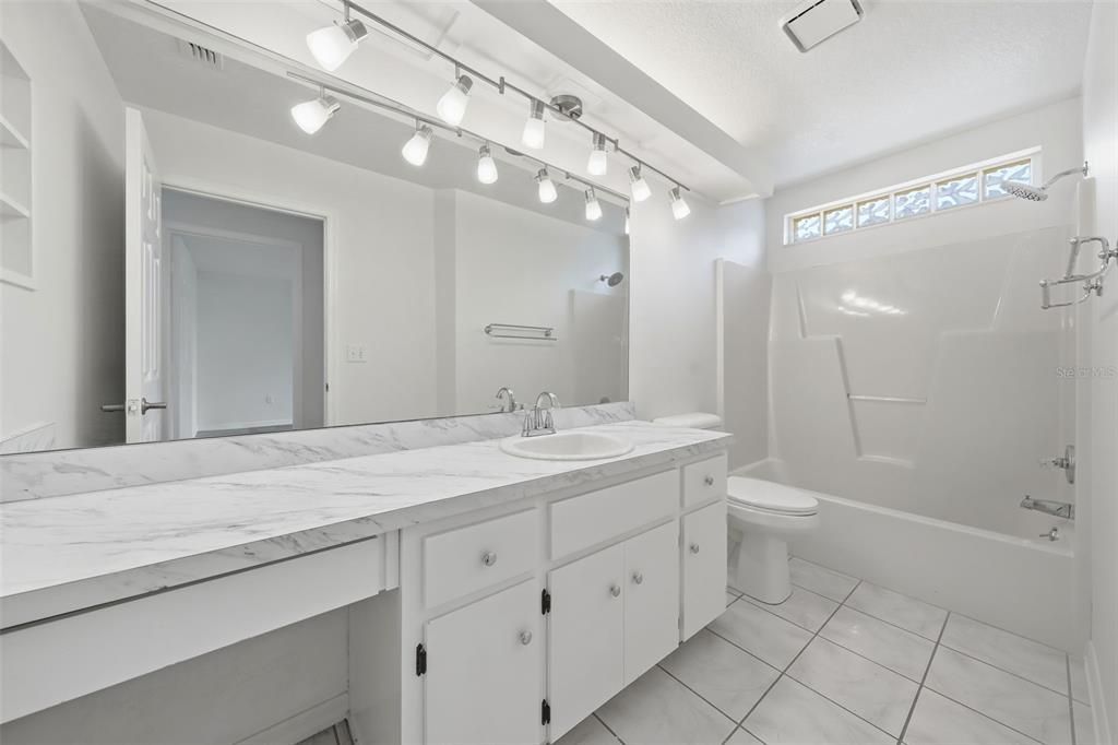 For Sale: $249,900 (3 beds, 2 baths, 1538 Square Feet)