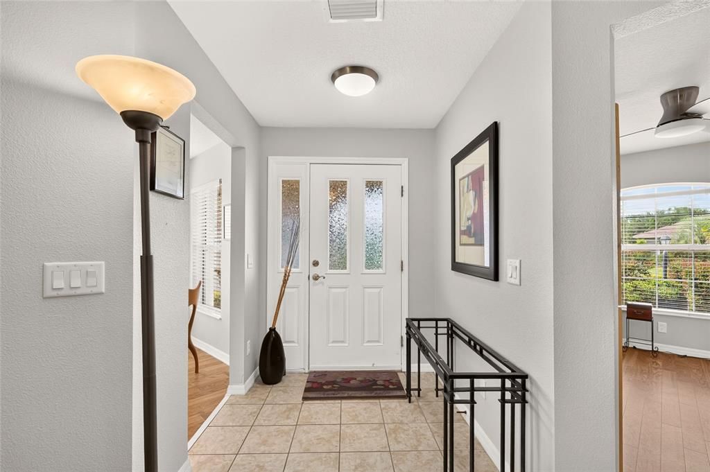 For Sale: $199,900 (2 beds, 2 baths, 1504 Square Feet)