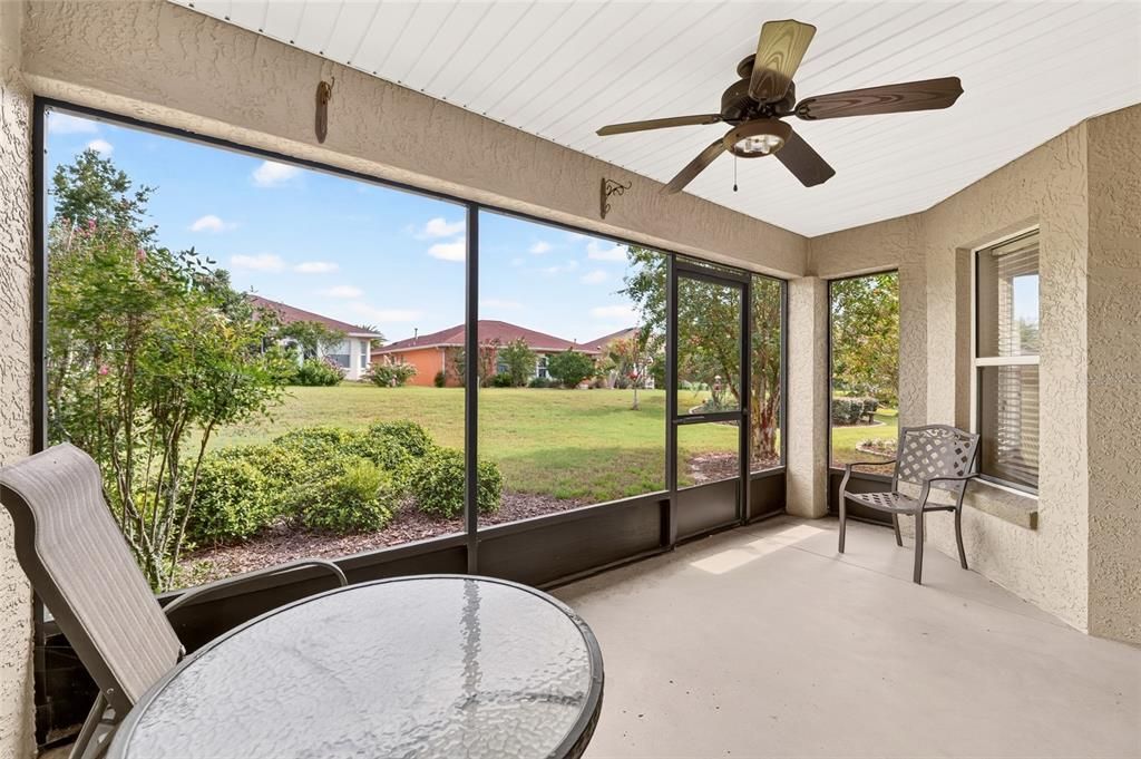 For Sale: $199,900 (2 beds, 2 baths, 1504 Square Feet)