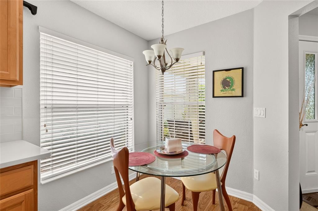 For Sale: $199,900 (2 beds, 2 baths, 1504 Square Feet)