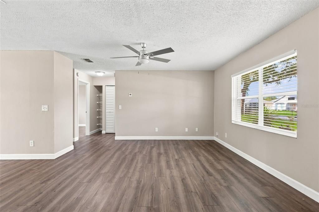 En Venta: $284,900 (3 camas, 2 baños, 1260 Pies cuadrados)