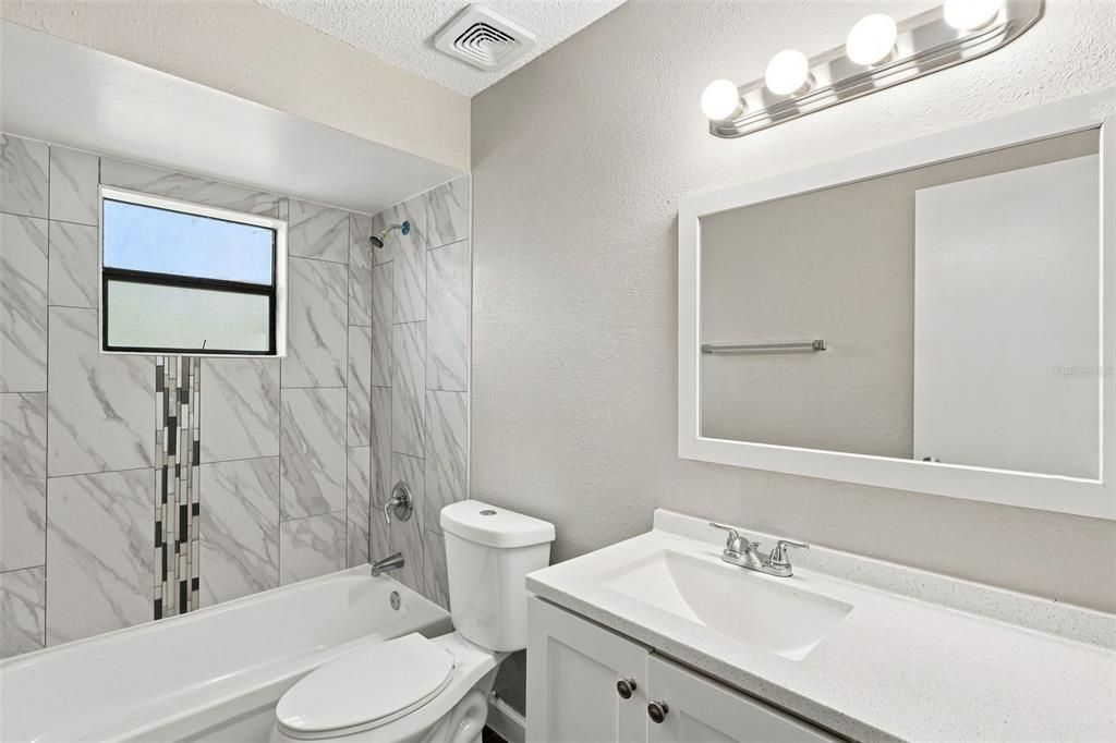 En Venta: $284,900 (3 camas, 2 baños, 1260 Pies cuadrados)
