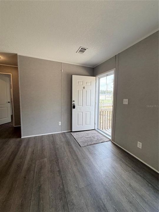 For Rent: $1,485 (3 beds, 2 baths, 1400 Square Feet)