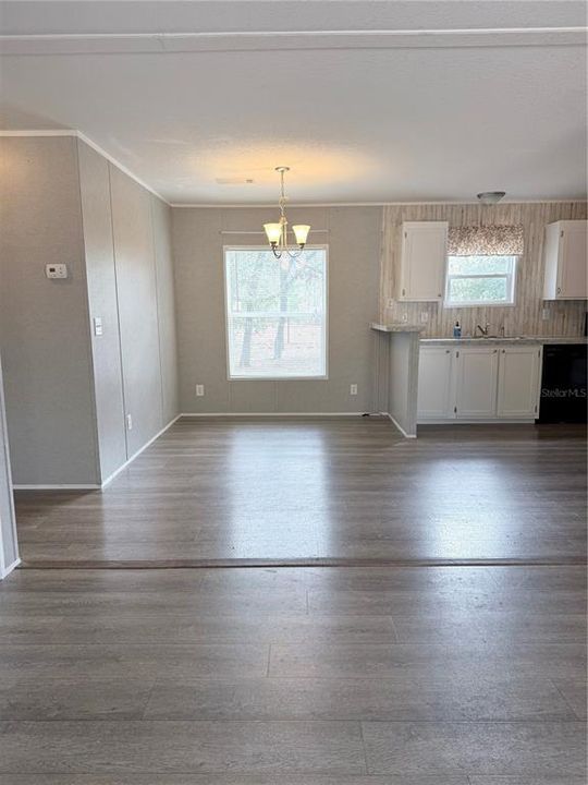 For Rent: $1,485 (3 beds, 2 baths, 1400 Square Feet)