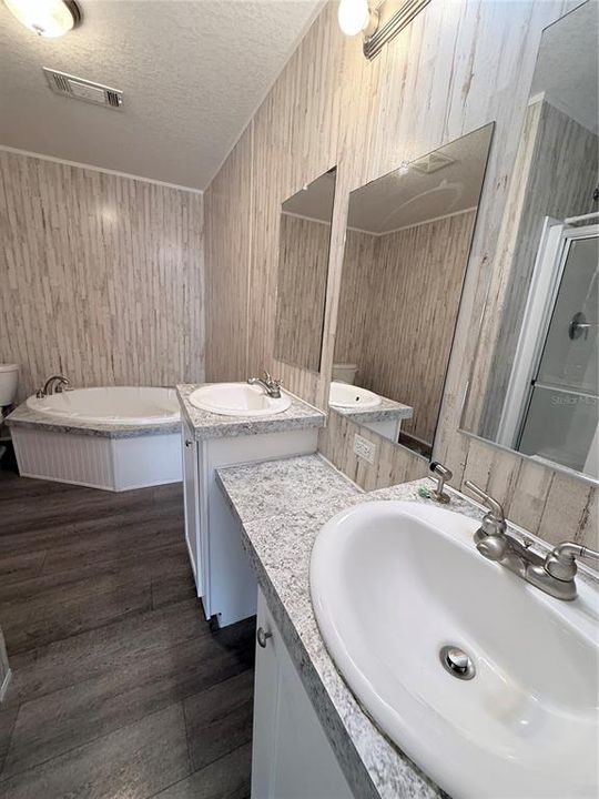For Rent: $1,485 (3 beds, 2 baths, 1400 Square Feet)