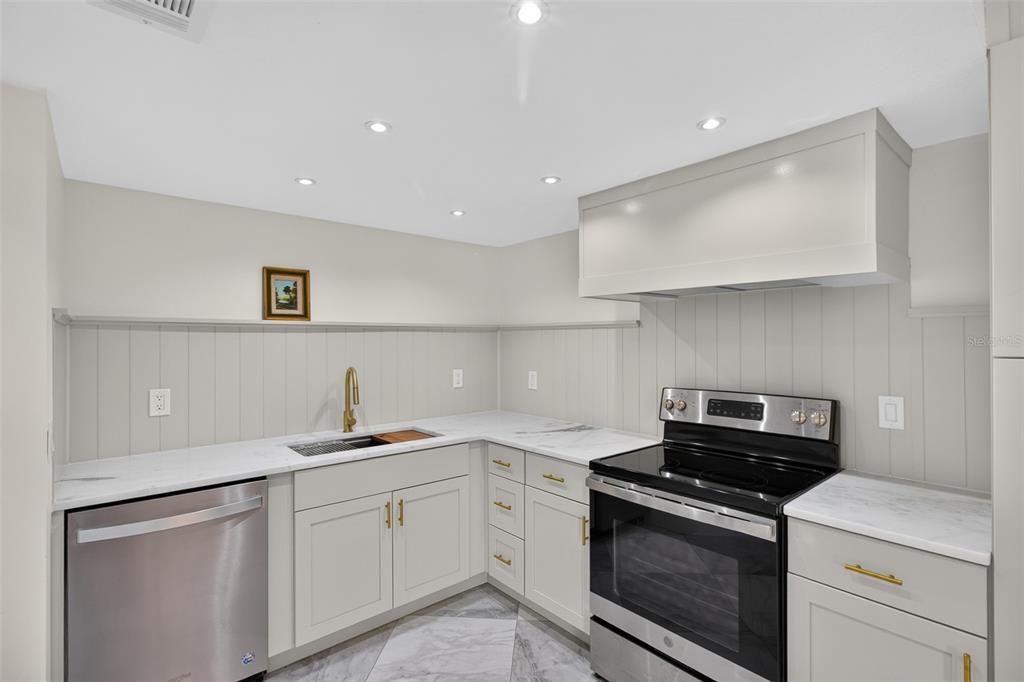 En Venta: $349,000 (2 camas, 1 baños, 770 Pies cuadrados)