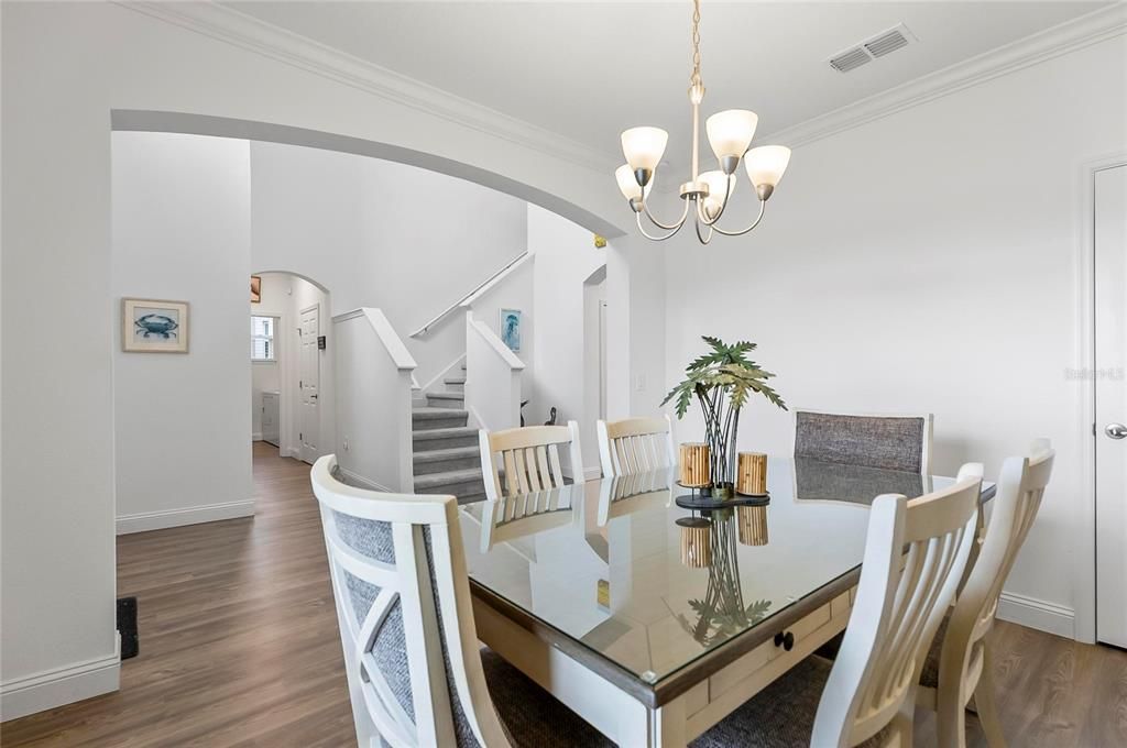 En Venta: $426,000 (5 camas, 3 baños, 2776 Pies cuadrados)