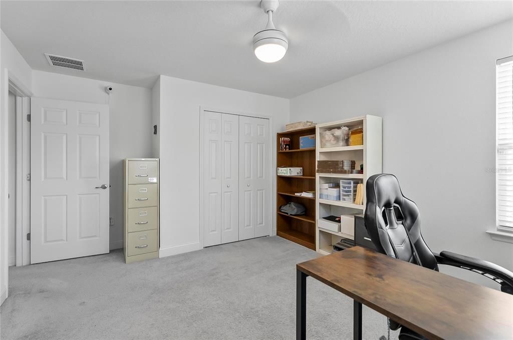 En Venta: $426,000 (5 camas, 3 baños, 2776 Pies cuadrados)