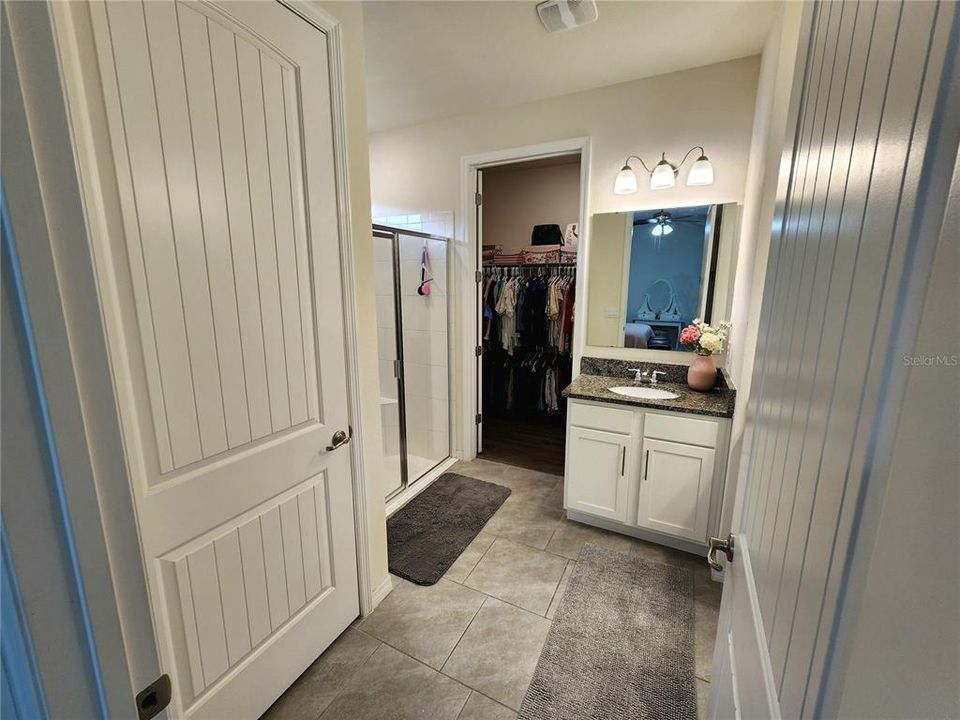 На продажу: $399,000 (3 спален, 2 ванн, 1700 Квадратных фут)