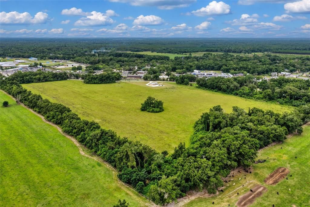 En Venta: $279,900 (3.95 acres)