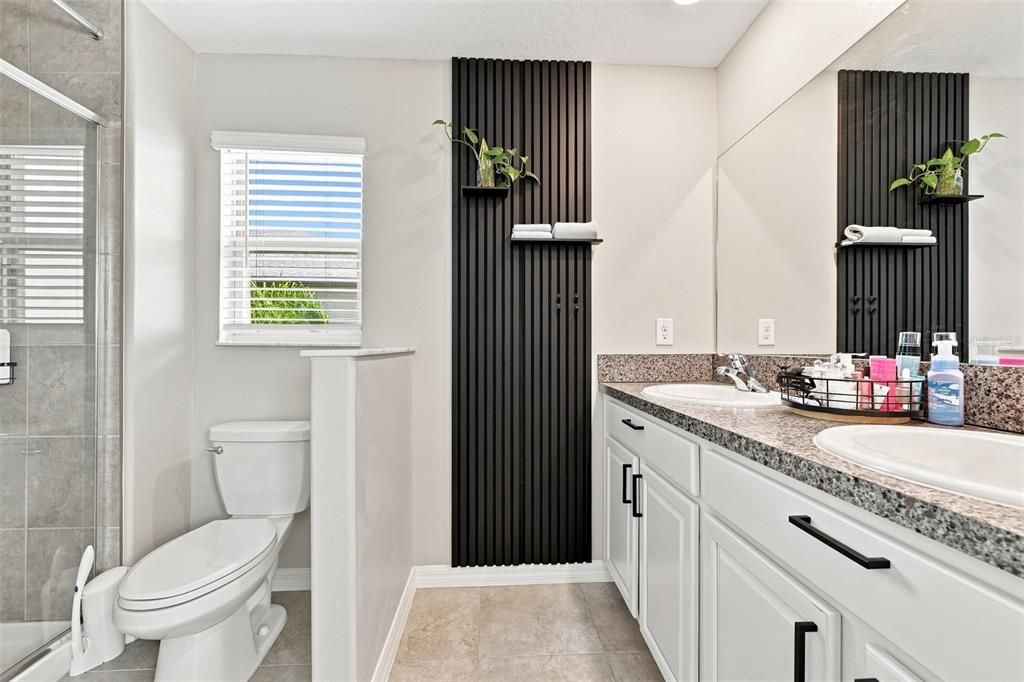 For Sale: $255,000 (3 beds, 2 baths, 1824 Square Feet)