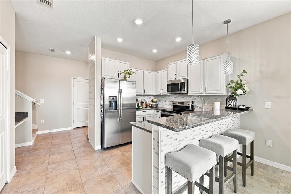 For Sale: $255,000 (3 beds, 2 baths, 1824 Square Feet)