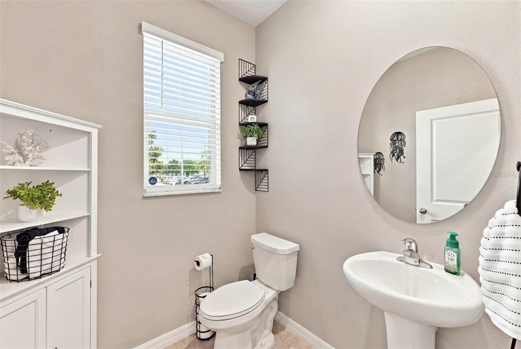 For Sale: $255,000 (3 beds, 2 baths, 1824 Square Feet)