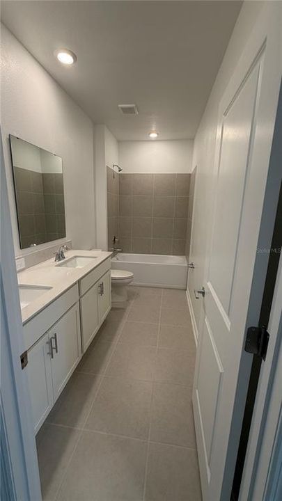 For Rent: $3,200 (5 beds, 3 baths, 2455 Square Feet)