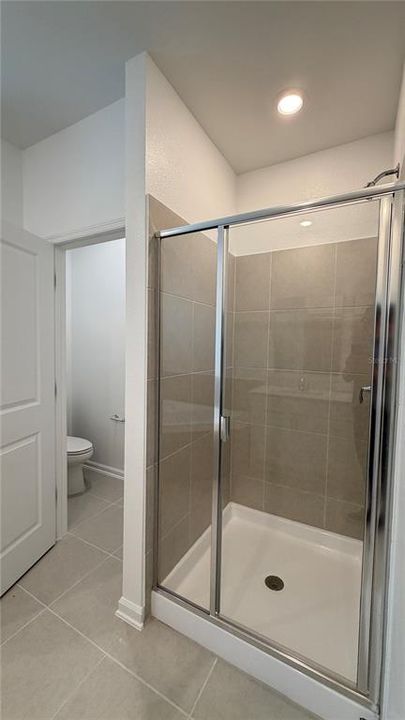 For Rent: $3,200 (5 beds, 3 baths, 2455 Square Feet)