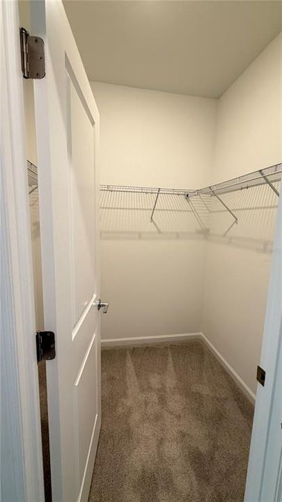 For Rent: $3,200 (5 beds, 3 baths, 2455 Square Feet)