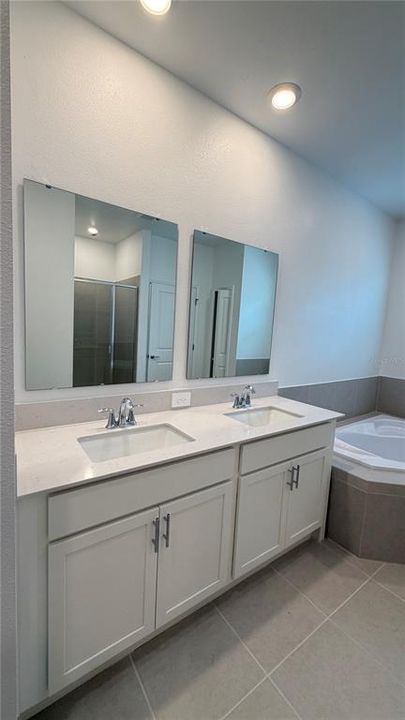 For Rent: $3,200 (5 beds, 3 baths, 2455 Square Feet)
