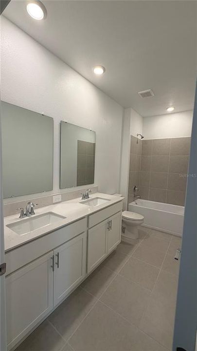 For Rent: $3,200 (5 beds, 3 baths, 2455 Square Feet)
