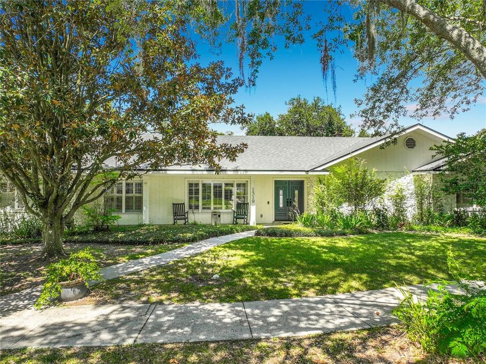 For Sale: $799,000 (4 beds, 2 baths, 2637 Square Feet)