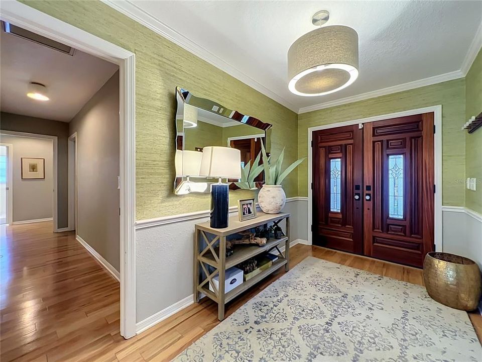 For Sale: $799,000 (4 beds, 2 baths, 2637 Square Feet)