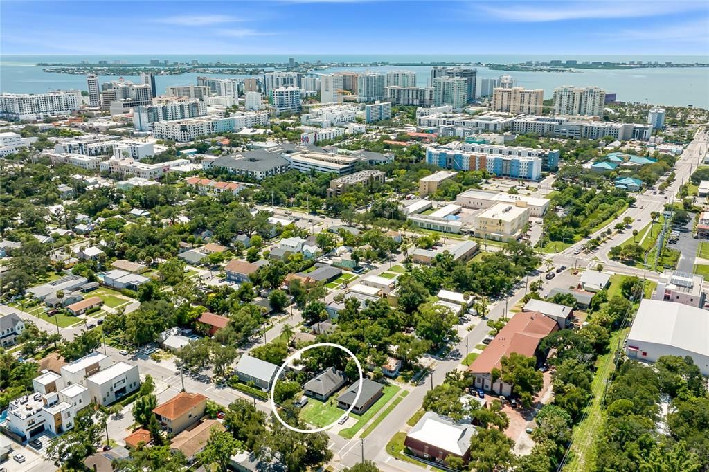 For Sale: $499,000 (3 beds, 2 baths, 1276 Square Feet)