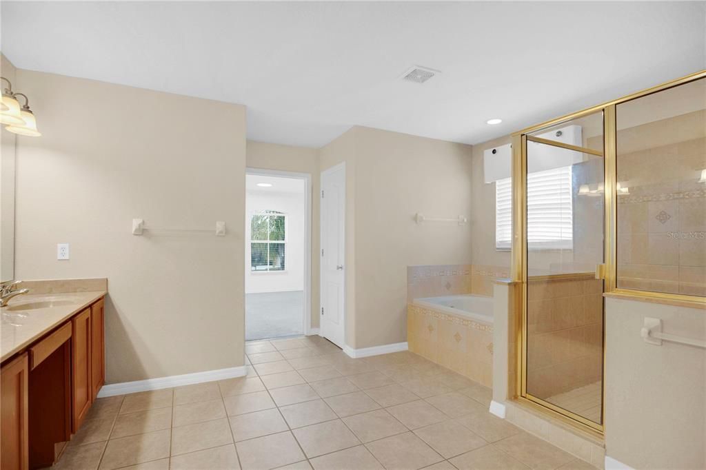 En Renta: $3,995 (4 camas, 3 baños, 3297 Pies cuadrados)