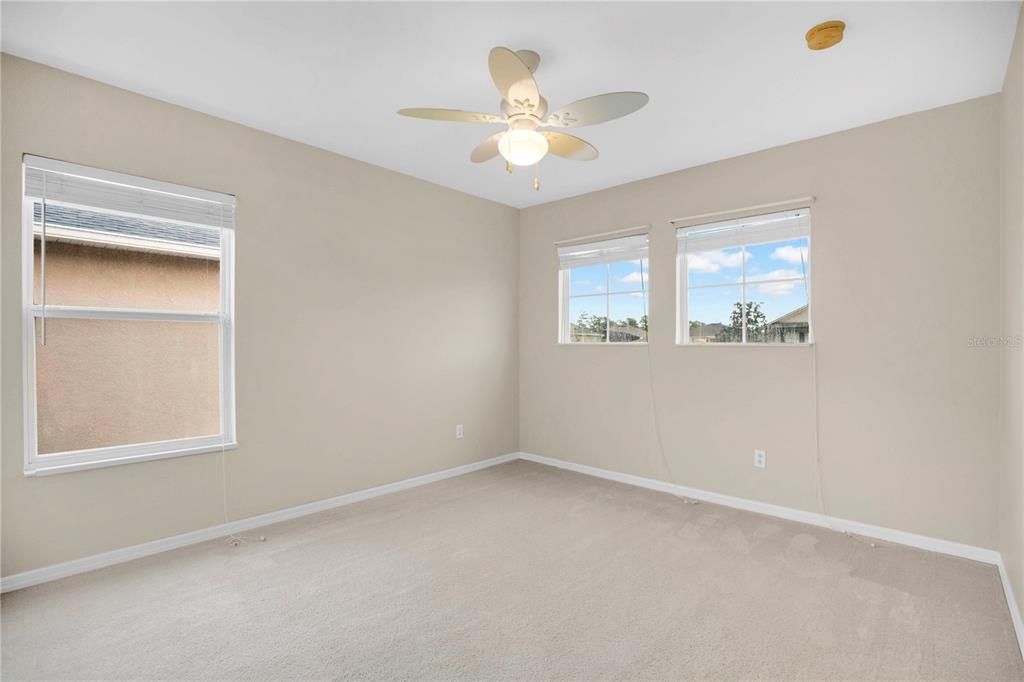 En Renta: $3,995 (4 camas, 3 baños, 3297 Pies cuadrados)