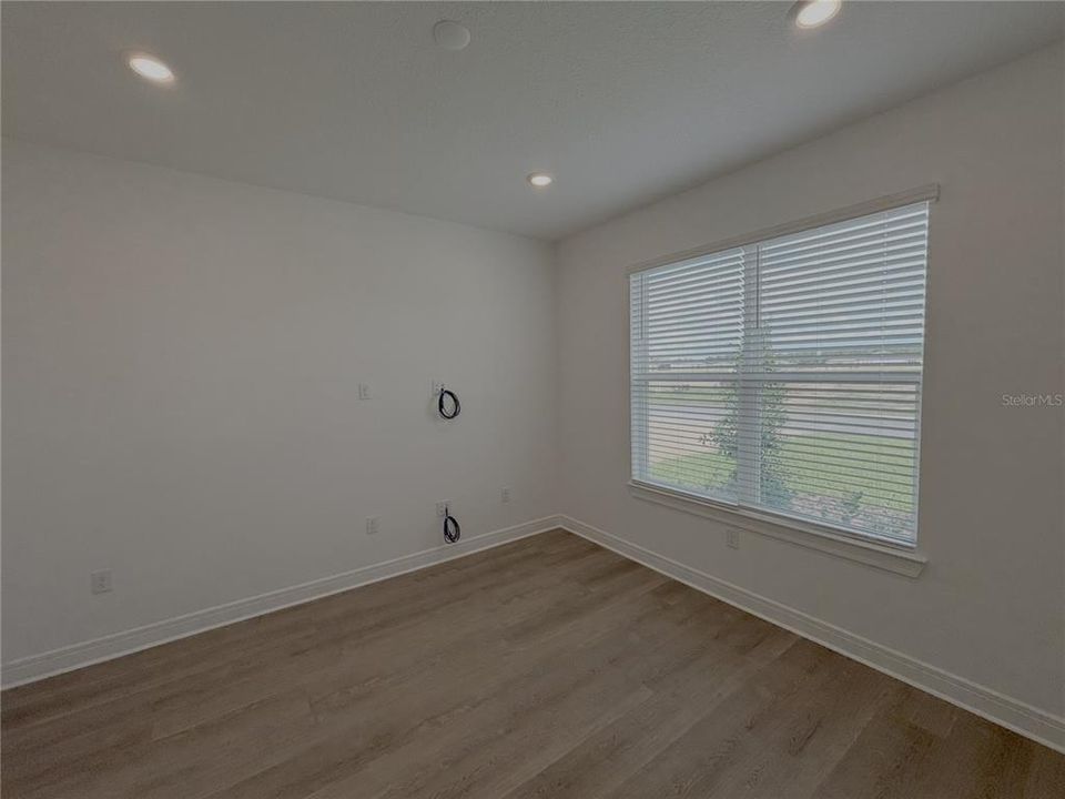 For Rent: $2,495 (2 beds, 2 baths, 2200 Square Feet)
