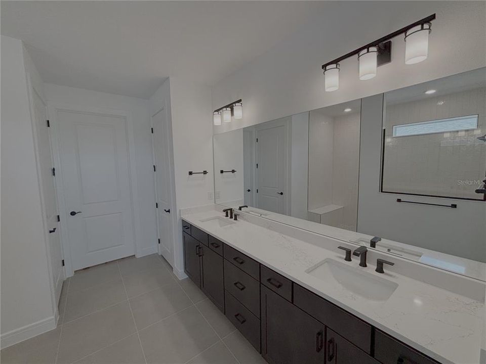 For Rent: $2,495 (2 beds, 2 baths, 2200 Square Feet)