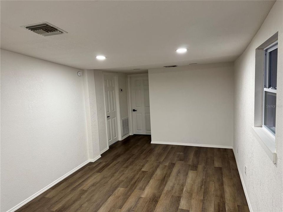 В аренду: $1,850 (2 спален, 1 ванн, 1088 Квадратных фут)