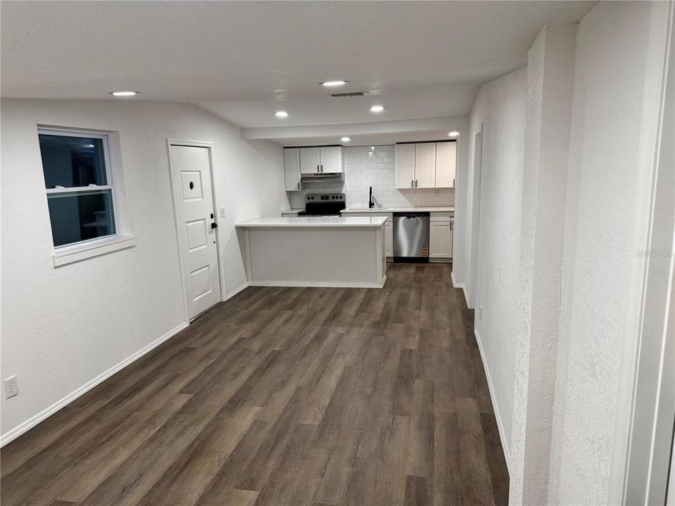 В аренду: $1,850 (2 спален, 1 ванн, 1088 Квадратных фут)