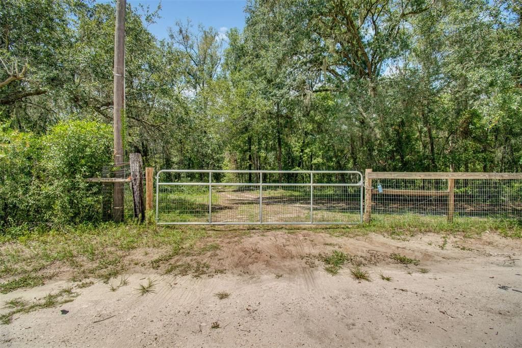 На продажу: $775,000 (2 спален, 3 ванн, 1718 Квадратных фут)