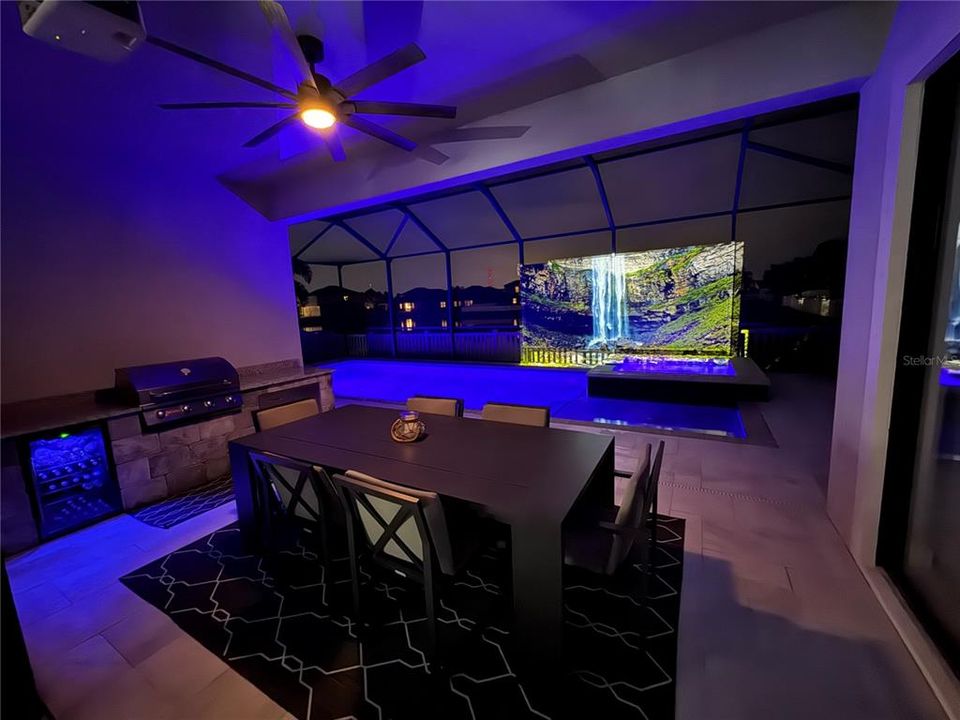 На продажу: $649,990 (4 спален, 3 ванн, 2717 Квадратных фут)