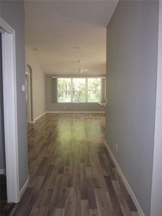 В аренду: $2,695 (3 спален, 2 ванн, 1708 Квадратных фут)