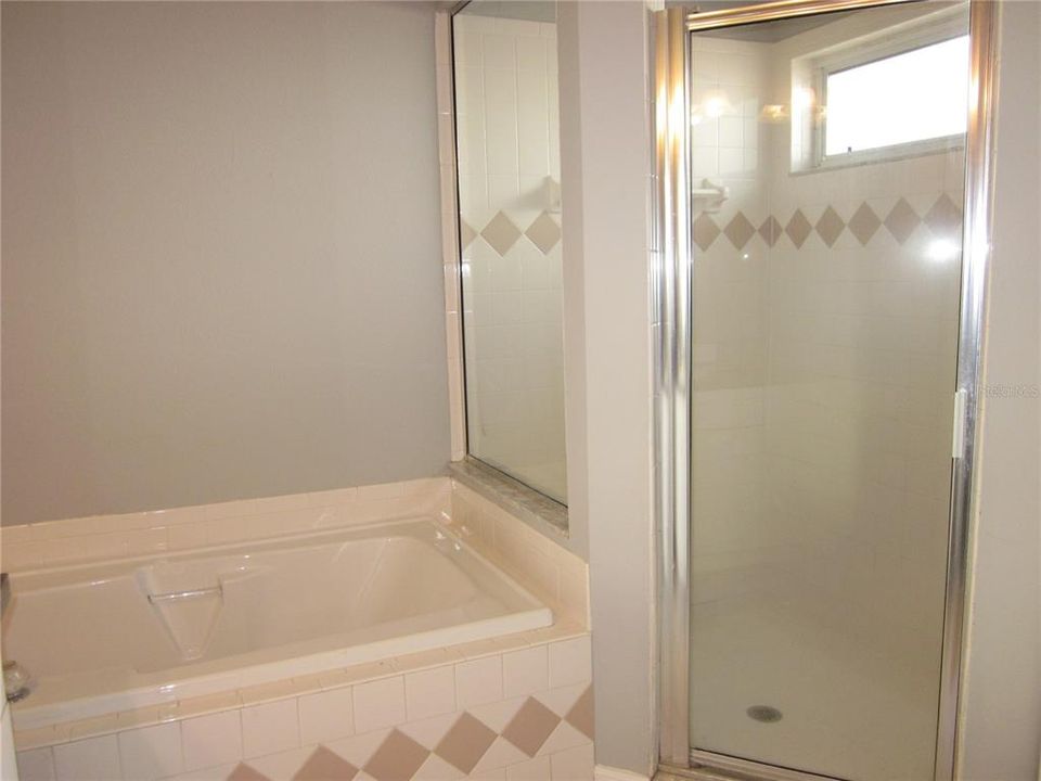 В аренду: $2,695 (3 спален, 2 ванн, 1708 Квадратных фут)