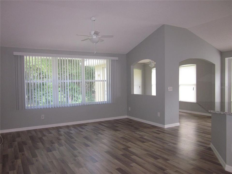 В аренду: $2,695 (3 спален, 2 ванн, 1708 Квадратных фут)