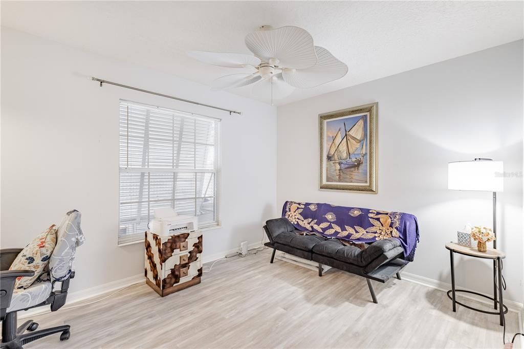 For Sale: $375,000 (3 beds, 2 baths, 2095 Square Feet)