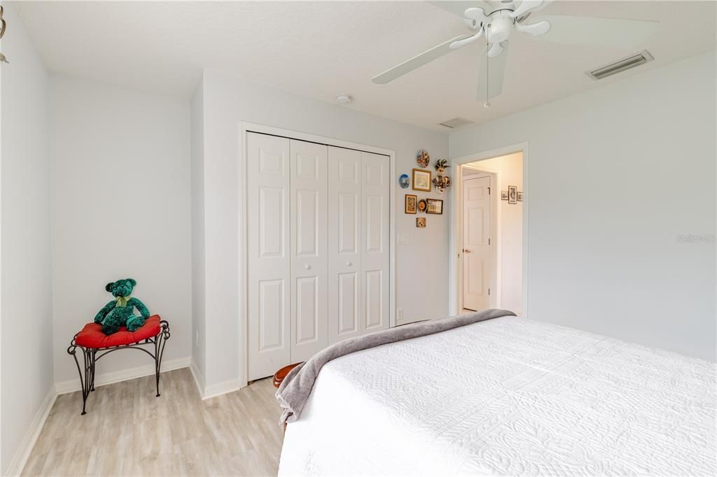 For Sale: $375,000 (3 beds, 2 baths, 2095 Square Feet)