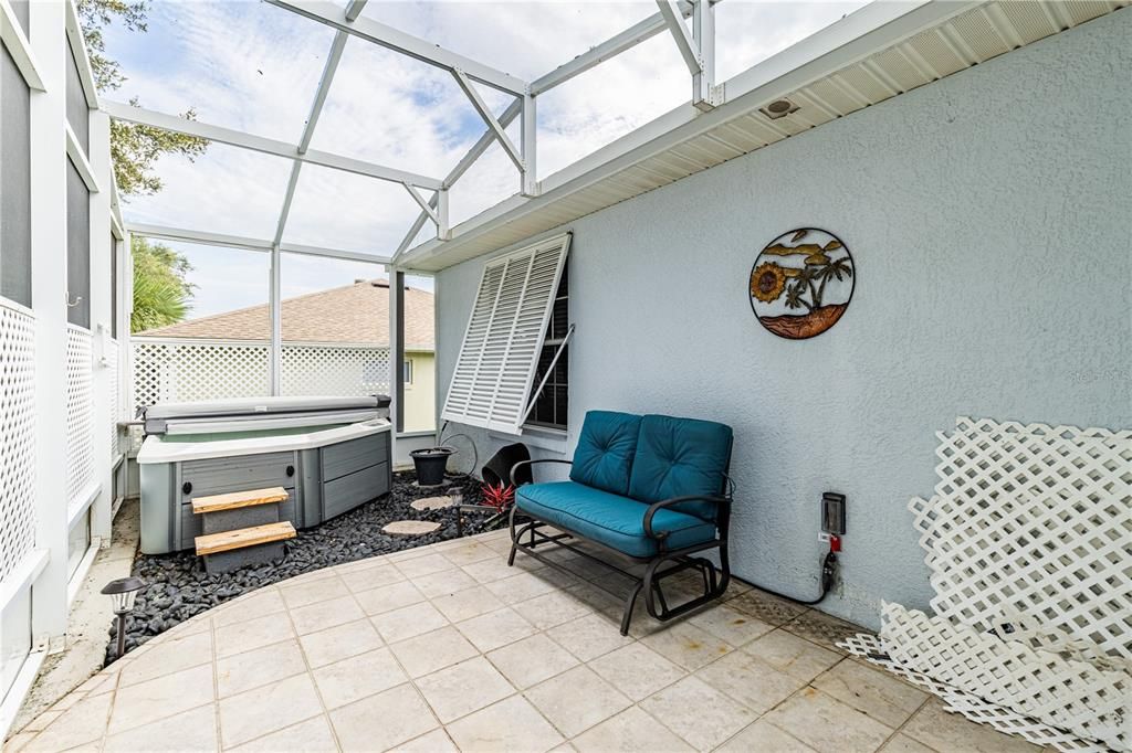For Sale: $375,000 (3 beds, 2 baths, 2095 Square Feet)