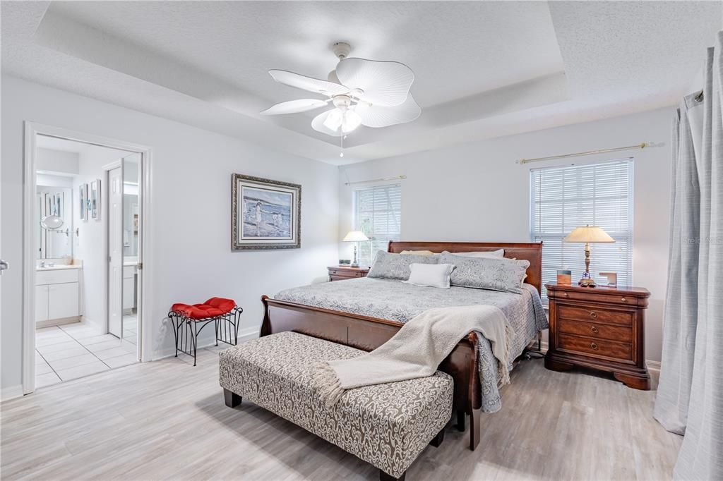 For Sale: $375,000 (3 beds, 2 baths, 2095 Square Feet)
