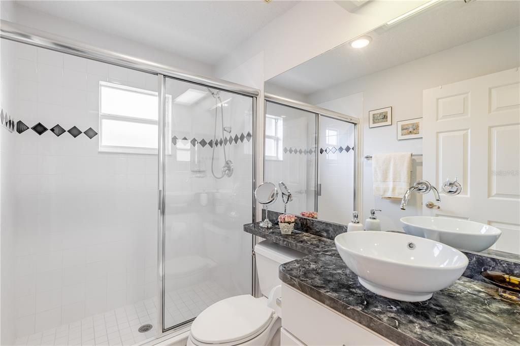 For Sale: $375,000 (3 beds, 2 baths, 2095 Square Feet)