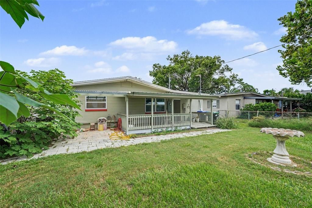 For Sale: $340,000 (2 beds, 1 baths, 780 Square Feet)