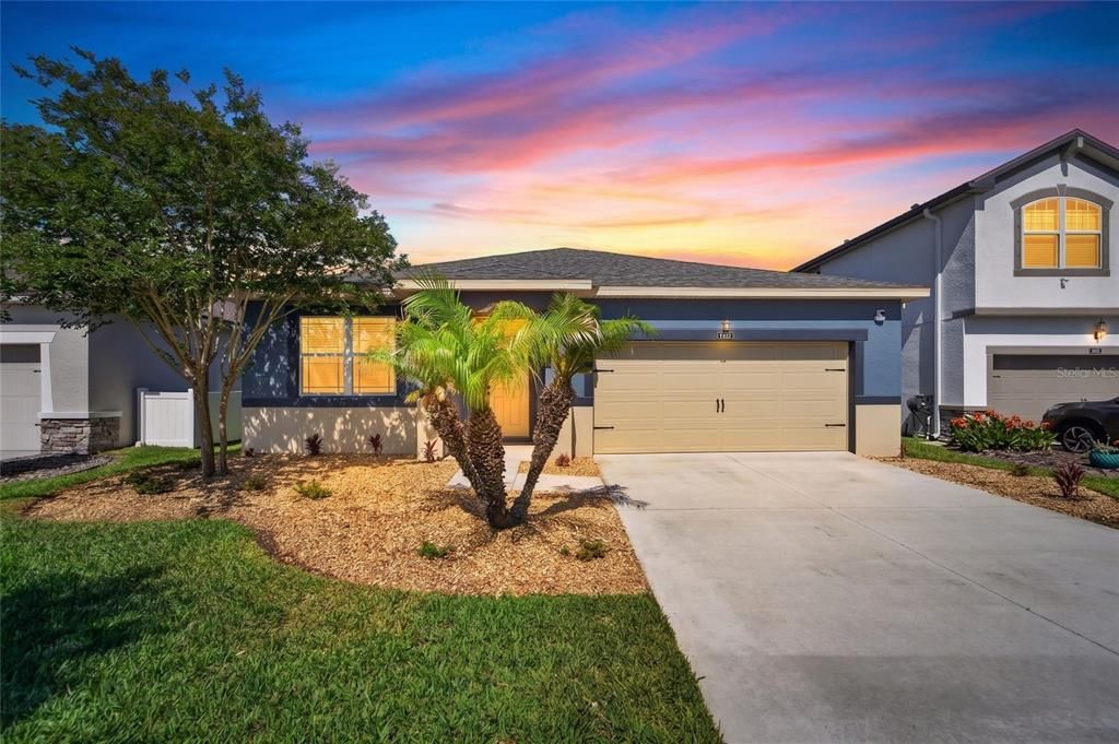 For Sale: $338,799 (3 beds, 2 baths, 1752 Square Feet)