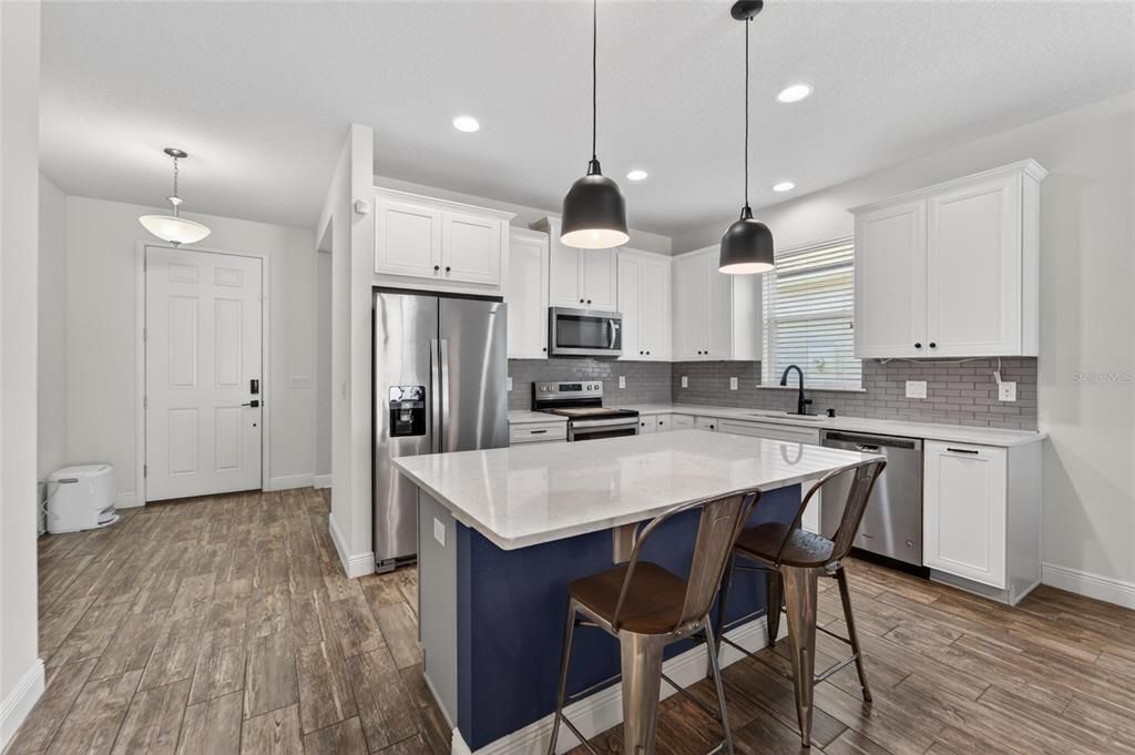For Sale: $338,799 (3 beds, 2 baths, 1752 Square Feet)
