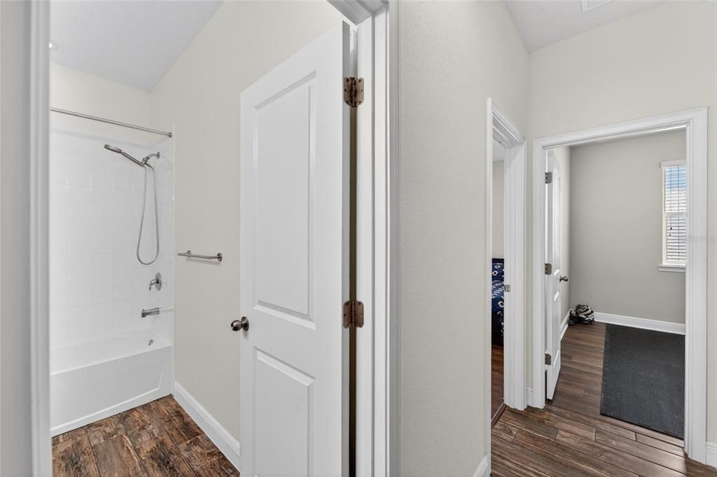 For Sale: $338,799 (3 beds, 2 baths, 1752 Square Feet)