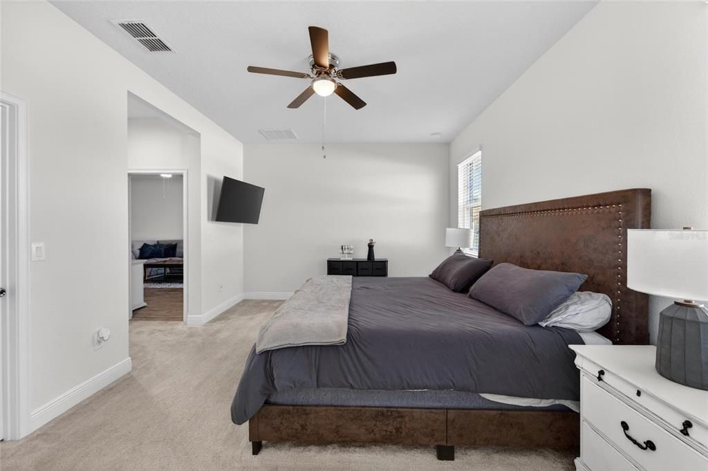 For Sale: $338,799 (3 beds, 2 baths, 1752 Square Feet)